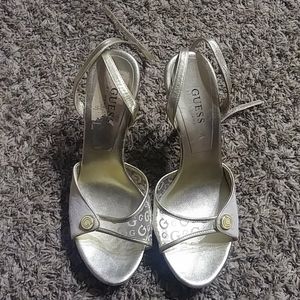 #93. Guess heels. 4inch. Size: 8.5